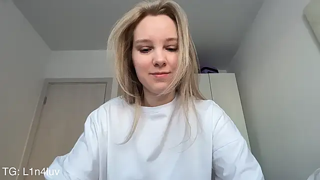 AIicaparkerc online show from February 13, 2026, 7:48 am