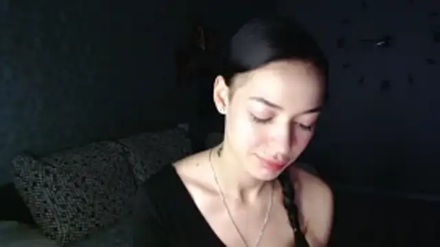 Snapshot of Daphne_Darkthorn chatting on November 3, 2025, 4:14 am Daphne Darkthorn online show from November 3, 2025, 4:14 am