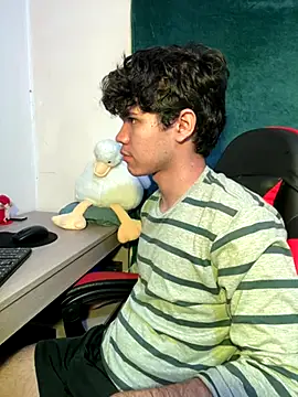 Im Camii online show from October 13, 2025, 6:19 pm