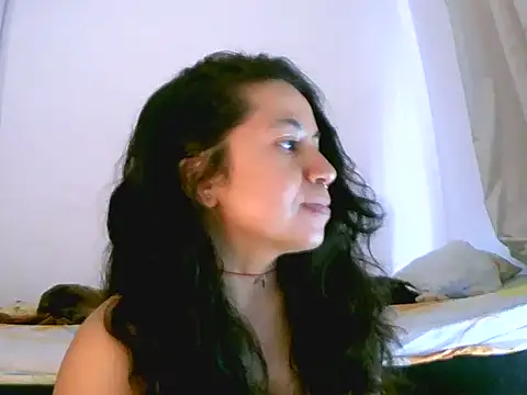 chiarafus0 online show from November 29, 2025, 3:59 pm