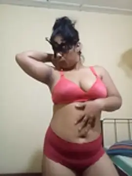 Snapshot of Expose_Queen chatting on December 3, 2025, 11:41 am Expose Queen online show from December 3, 2025, 11:41 am