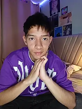 Snapshot of heyy_noah11 chatting on July 14, 2026, 12:24 am heyy noah11 online show from July 14, 2026, 12:24 am