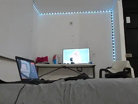 TinyStarz online show from November 7, 2025, 8:36 am