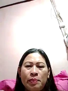 Snapshot of merr_ann123 chatting on November 3, 2025, 10:16 am merr ann123 online show from November 3, 2025, 10:16 am