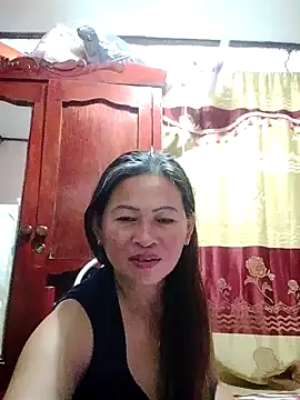 Snapshot of merr_ann123 chatting on December 5, 2025, 6:04 pm merr ann123 online show from December 5, 2025, 6:04 pm