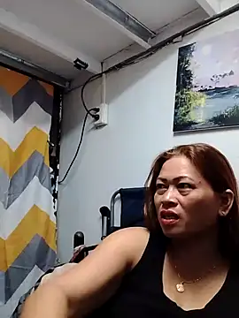 Snapshot of merr_ann123 chatting on December 15, 2025, 11:31 pm merr ann123 online show from December 15, 2025, 11:31 pm