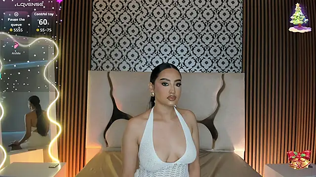 Snapshot of BEELLA_TAY1 chatting on December 4, 2025, 12:36 pm BEELLA TAY1 online show from December 4, 2025, 12:36 pm