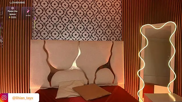 Snapshot of BEELLA_TAY1 chatting on January 12, 2026, 11:48 am BEELLA TAY1 online show from January 12, 2026, 11:48 am