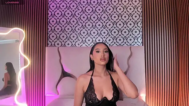 Snapshot of BEELLA_TAY1 chatting on February 22, 2026, 12:15 pm BEELLA TAY1 online show from February 22, 2026, 12:15 pm