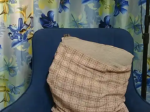 Snapshot of hii_tanisha chatting on October 27, 2025, 5:44 am hii tanisha online show from October 27, 2025, 5:44 am