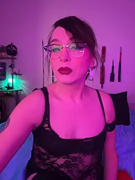 MiniMonroe online show from November 15, 2025, 11:29 am