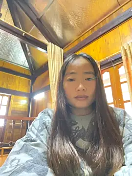 Maymay   online show from October 25, 2025, 4:53 am