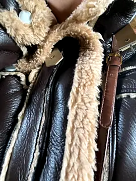 Maymay   online show from October 26, 2025, 2:28 am