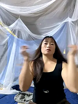 Maymay   online show from October 29, 2025, 1:19 am