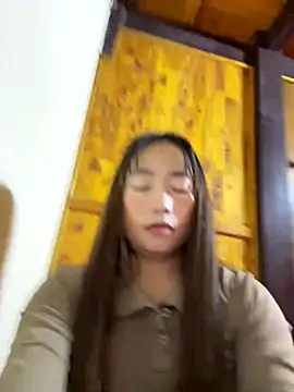 Maymay   online show from November 1, 2025, 2:35 am