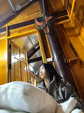 Maymay   online show from November 25, 2025, 7:08 am