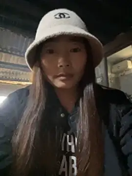 Maymay   online show from December 1, 2025, 1:32 am