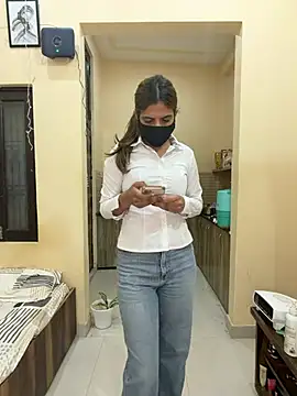 Snapshot of deepikaa_aroraa chatting on February 27, 2026, 10:04 am deepikaa aroraa online show from February 27, 2026, 10:04 am