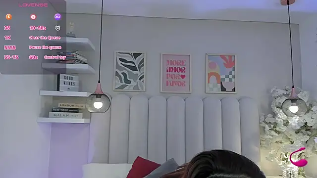 Isabella  gonzalez  online show from October 25, 2025, 3:58 am