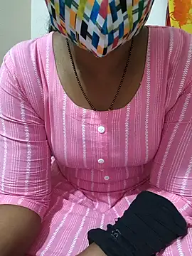 Snapshot of Best_Kannada_Couple chatting on November 7, 2025, 5:35 pm Best Kannada Couple online show from November 7, 2025, 5:35 pm