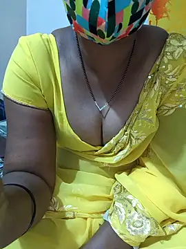 Snapshot of Best_Kannada_Couple chatting on November 11, 2025, 5:02 pm Best Kannada Couple online show from November 11, 2025, 5:02 pm