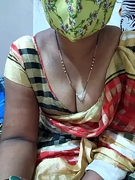 Snapshot of Best_Kannada_Couple chatting on November 13, 2025, 6:01 am Best Kannada Couple online show from November 13, 2025, 6:01 am