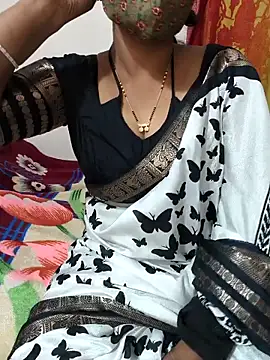 Best Kannada Couple online show from April 6, 2026, 5:08 am