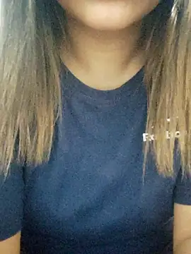 Tanha18 online show from February 1, 2026, 8:29 pm