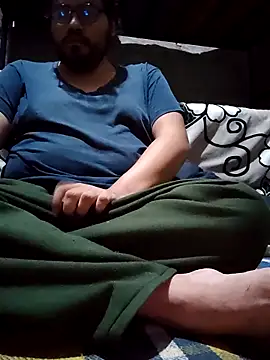 axel-spr online show from October 18, 2025, 4:48 am