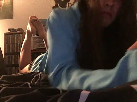 Feetwolf0 online show from October 13, 2025, 6:02 am