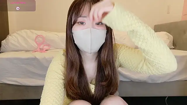Snapshot of yura_ra_ra chatting on May 20, 2026, 10:10 am yura ra ra online show from May 20, 2026, 10:10 am