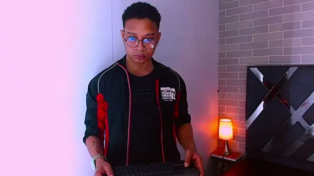 Snapshot of Jayden_Morris chatting on February 7, 2026, 7:06 pm Jayden Morris online show from February 7, 2026, 7:06 pm