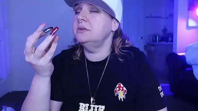 BellaBlueBBW online show from February 9, 2025, 11:25 am