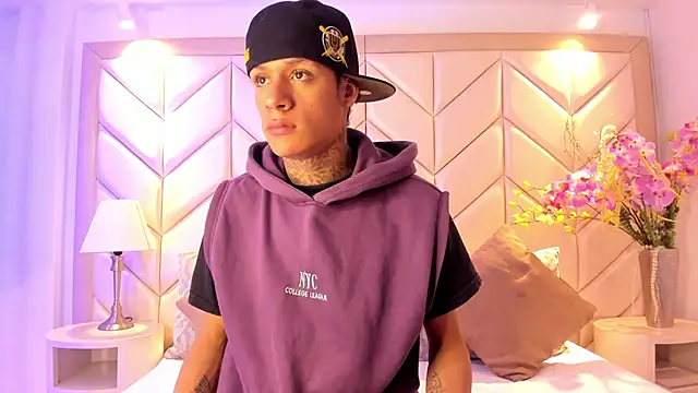 GaelCarter online show from November 11, 2025, 4:01 am