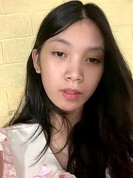 Snapshot of linh-lan1 chatting on October 15, 2025, 10:59 am linh-lan1 online show from October 15, 2025, 10:59 am