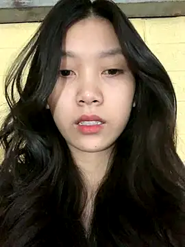 Snapshot of linh-lan1 chatting on October 21, 2025, 11:22 am linh-lan1 online show from October 21, 2025, 11:22 am