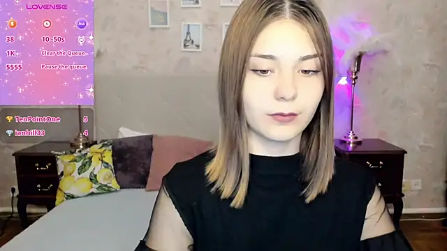 Snapshot of MargoChill chatting on November 9, 2025, 3:10 pm MargoChill online show from November 9, 2025, 3:10 pm