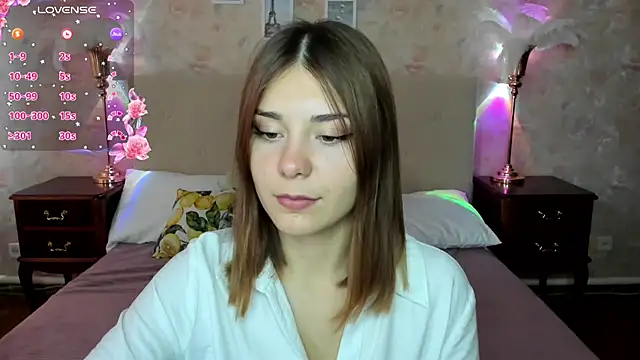 Snapshot of MargoChill chatting on November 22, 2025, 8:24 am MargoChill online show from November 22, 2025, 8:24 am