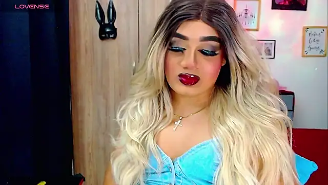 Snapshot of Sofiabigcock22 chatting on December 16, 2025, 3:55 am Sofiabigcock22 online show from December 16, 2025, 3:55 am