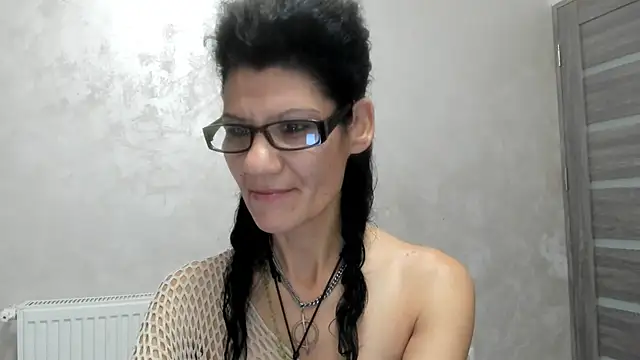 Snapshot of SweetSin40 chatting on November 24, 2025, 7:57 pm SweetSin40 online show from November 24, 2025, 7:57 pm