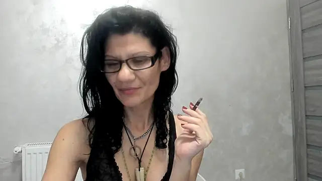 Snapshot of SweetSin40 chatting on December 3, 2025, 8:18 pm SweetSin40 online show from December 3, 2025, 8:18 pm