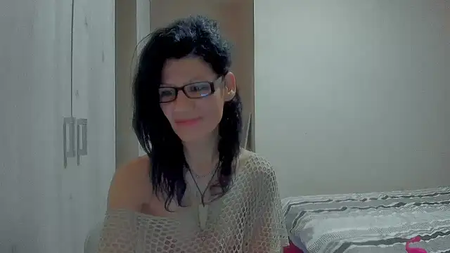 Snapshot of SweetSin40 chatting on December 15, 2025, 8:24 pm SweetSin40 online show from December 15, 2025, 8:24 pm