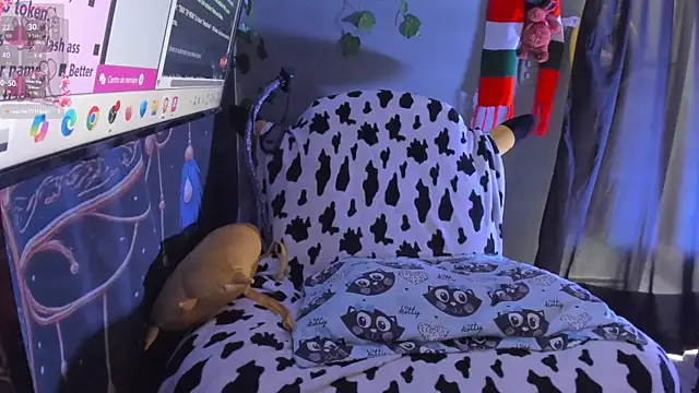 Sharlott smith online show from December 16, 2025, 6:46 pm