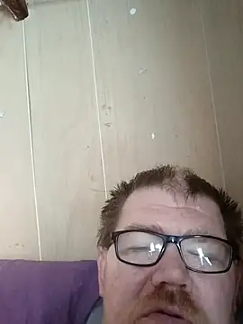 Snapshot of Spencer8181 chatting on November 5, 2025, 3:01 pm Spencer8181 online show from November 5, 2025, 3:01 pm