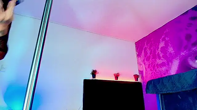 ANGEL EVIL S7 online show from November 6, 2025, 12:28 pm