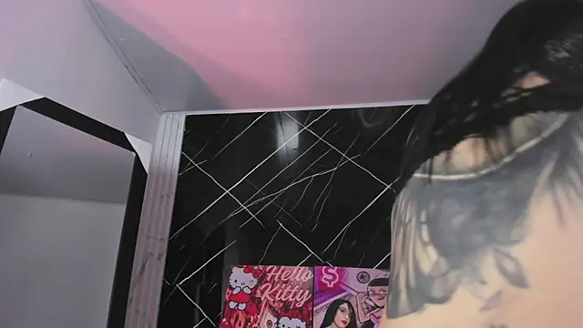 Candy leilaa3 online show from March 11, 2026, 4:29 am