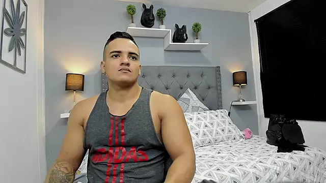 violeta and maxx online show from November 9, 2025, 11:36 pm