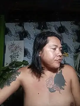Snapshot of trishacummerts chatting on June 6, 2026, 5:17 pm trishacummerts online show from June 6, 2026, 5:17 pm