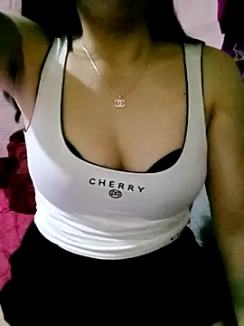 Snapshot of SansanCii chatting on November 11, 2025, 11:05 pm SansanCii online show from November 11, 2025, 11:05 pm