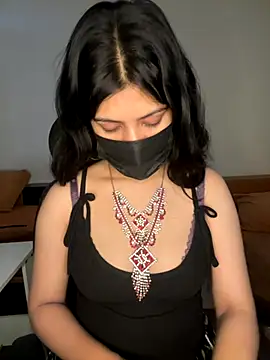 hey wifey online show from November 4, 2025, 10:25 am